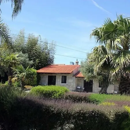 Casa Confortavel Com Piscina Em